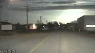 Meteor or UFO crashes in Alberta Canada - streaks across the night sky(360p_H.264-AAC).mp4