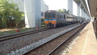 รถไฟ ขบวน 282 | ขบวน 379 เข้า-ออกสถานีรถไฟมักกะสัน (10/6/2565)