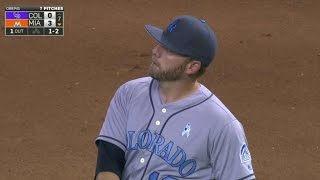 COL@MIA: Reynolds makes tough play for out at first