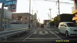 【信号のない横断歩道】　次々と通り過ぎる対向車、止まらない！　（栃木県宇都宮市）