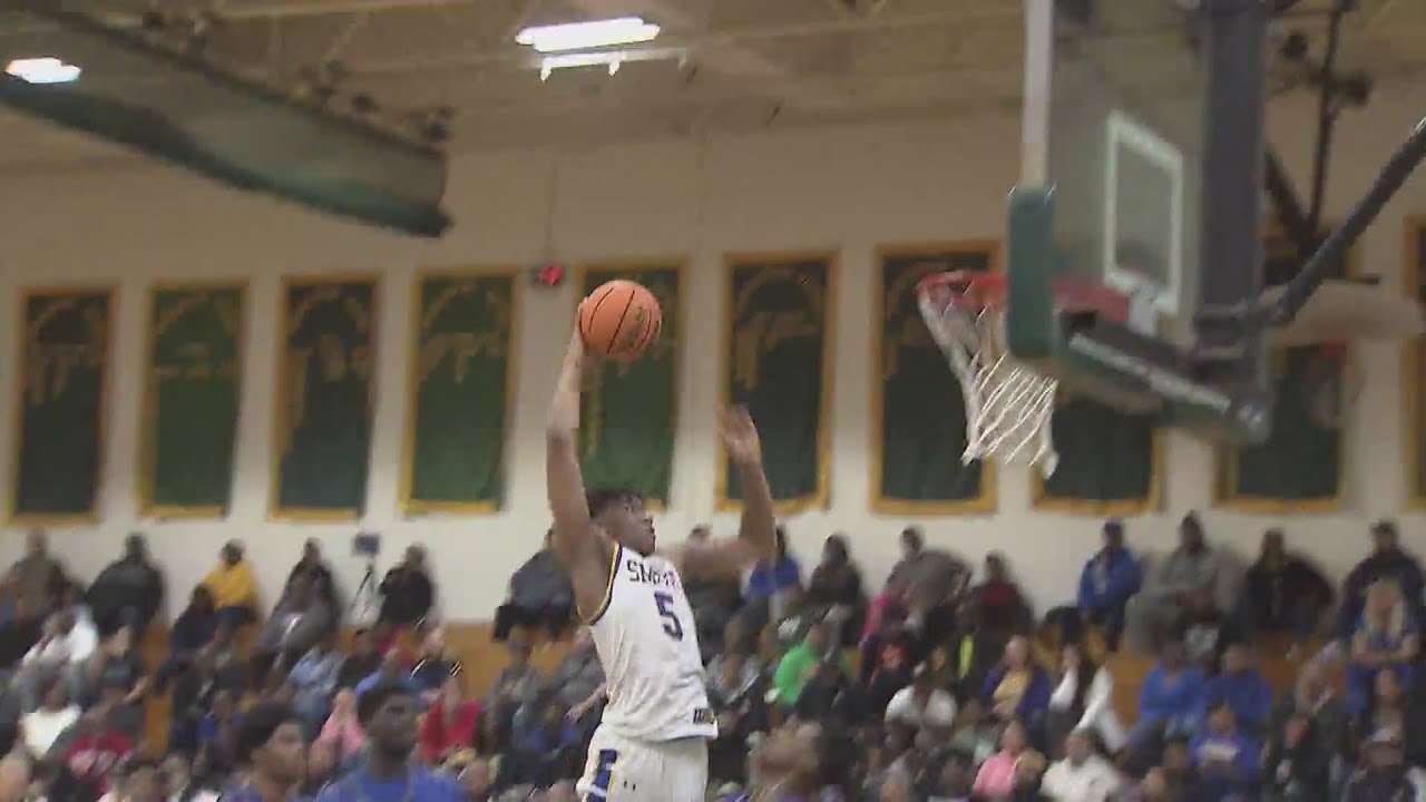 Oscar Smith, Maury Move On In State Tournament - YouTube