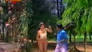 Hindi Double Meaning Song | Very Funny  - Teri Le Loon Baanhen | Tere Mere Beech Mein (1984)