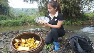 Valuable treasure discovered beneath dry stream. 💰💰 Pick Up Scrap and Found Ancient Gold Coins