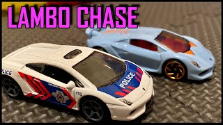 LAMBORGHINI POLICE CHASE OUTRUN - 1v1 - Hot Wheels Cars Racing - 2 Lace Races - Pursuit