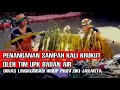 Penanganan Sampah Kali Krukut oleh TIM UPK Badan Air Dinas Lingkungan Hidup Prov.DKI Jakarta