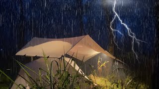 SOLO CAMPING IN HEAVY RAIN • RAIN AND THUNDER SOUNDS FOR RELAXATION • ASMR