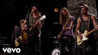 A Thousand Horses - Smoke - Vevo dscvr (Live)