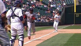 DET@SEA: Castellanos plates go-ahead run with sac fly