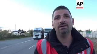 Transport union blocks road to Marseille