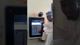 Nigerian clients giving feedback on 40x30x50cm MD-6H 3D Printer