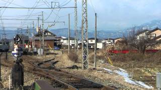 長野電鉄屋代線、信濃川田駅の列車交換