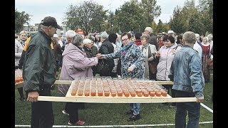 Viečiūniškiai siekė obuolių sulčių gėrimo rekordo