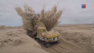 Härtetest in Chile: Dieser Bagger hält einer 7-Kilo-Landmine stand