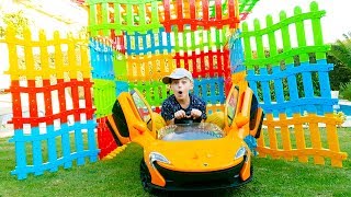 Ali Yeni Arabasına Oyuncak Çitlerden Garaj Yaptırdı - Toy Fence Car Garage, Kid Ride on Power wheels