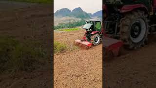 The small agricultural tilling machine is very suitable for use in small-scale farming.