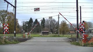 Spoorwegovergang Bilzen (B) // Railroad crossing // Passage à niveau