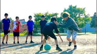 【バスケ】トリックプレーで大盛り上がり！ストリートで出会った子供達とピースな雰囲気でBallin'