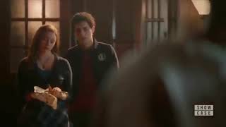 Legacies 2x11 Hope And Landon Talk To Cupid \u0026 Hope Uses Arrow On Alyssa