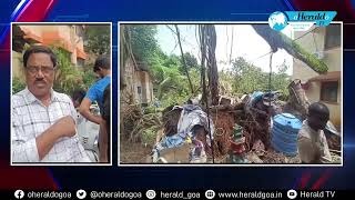 Banyan tree uproots, damages houses, 2-wheelers in Pajifond