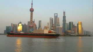 Amazing Shanghai Skyline time-lapse at famous Bund