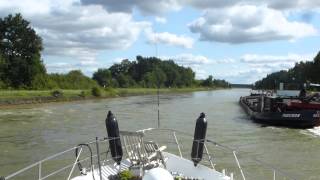 Überholvorgang auf dem Elbe-Seiten-Kanal