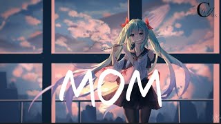 《MOM》 蜡笔小心「天空是蔚蓝色 窗外有千纸鹤」動態歌詞Lyrics