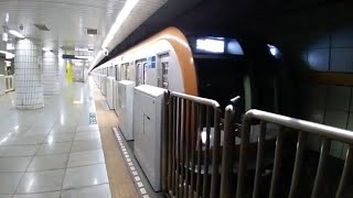 豊洲駅　東京メトロ10000系　出発