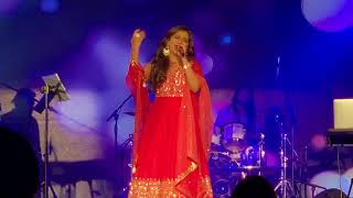 Shreya Ghoshal Singing 'Tabaah Ho Gaye' for the first time live in Johannesburg