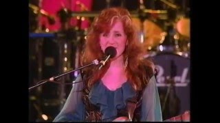 Bonnie Raitt - A Thing Called Love - Hard Rock Cafe New Orleans 12-31-1991