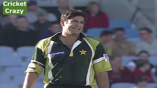 Wasim Akram Magical Seam Bowling with the New Ball - Great Fast Bowling