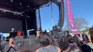 DaniLeigh performing “Diamonds On Me” at Mala Luna Festival