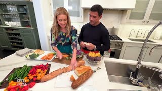 Kelly Ripa and Mark Consuelos Make Cheese and Pepper Skillet Dip at Home