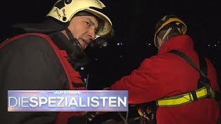 Superheld braucht Hilfe! Rettung nur durch Abseilen möglich | Auf Streife - Die Spezialisten | SAT.1