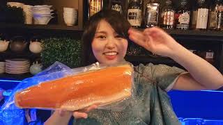 【中野新橋の隠れ家】開店祝いに頂いた薬膳サーモン食べようね〜🐟