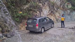 innova's natural washing under mountain waterfall | waterfall car wash | free car washing