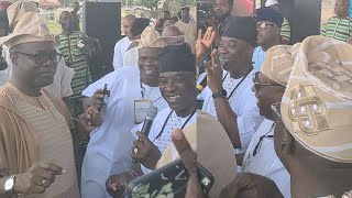 SHØCKING AS K1 DE ULTIMATE CAMPAIGN FOR GOV. SEYI MAKINDE AS THEY DANCE TOGETHER ON STAGE