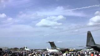 千歳基地航空祭2011 ブルーインパルス展示飛行