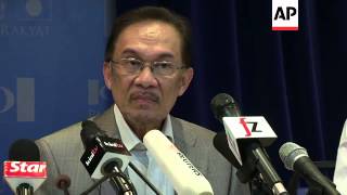 Opposition leader Anwar reacts to dissolution of parliament