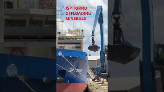 JSP TORNO offloading minerals - #sharpness  #dock #freight #cargo #ship #craneaction #cranes