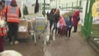 Kharkiv refugees recount Russian attacks on city