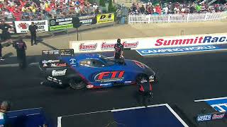 Alexis DeJoria 3 923 330 23, Paul Lee 12 466 56 14, Funny Car, Rnd 1 Eliminations, Summit Racing Equ