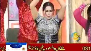 Ring Ring Ringa - Nargis Dance on Ring Ring Ringa   Pakistani Mujra.flv