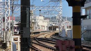 [Hankyu] 1000 series | at Ishibashi-Handai mae station crossing  #Hankyu #Takarazukaline #ishibashi