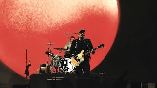 "Save Rock and Roll" - Fall Out Boy Live in Manila 2023 [4K] | trina.ph