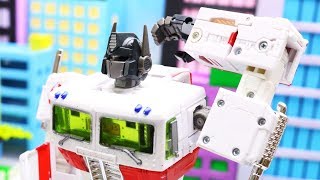 Transformers Stop motion - Optimus Prime Robot Bottle cap challenge & Tobot mini animation!