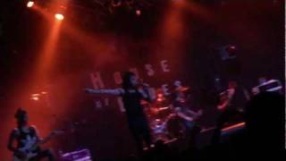 Falling In Reverse - I'm Not A Vampire (Live)