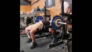 132.5kg long paused benchpress