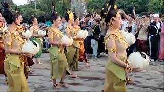 Smile of Cambodia #event #view #highlights #relaxing #healing #culture #ancient#happy #travel#share