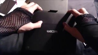 Unboxing - Wacom Intuos Comic Pen \u0026 Touch