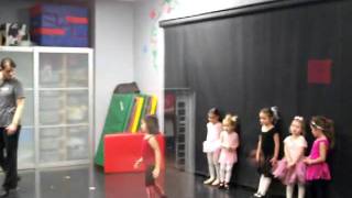 4Y1M  Dance class1.MOV